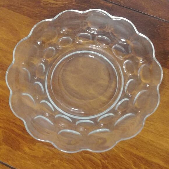 Vintage Circular Clear Glass Dish with oval design - Picture 1 of 5